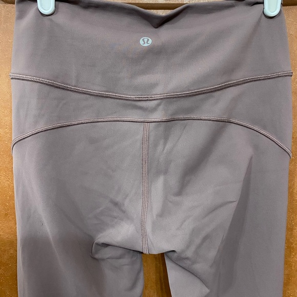 Lululemon Athletica lavender Purple Leggings - Picture 2 of 2